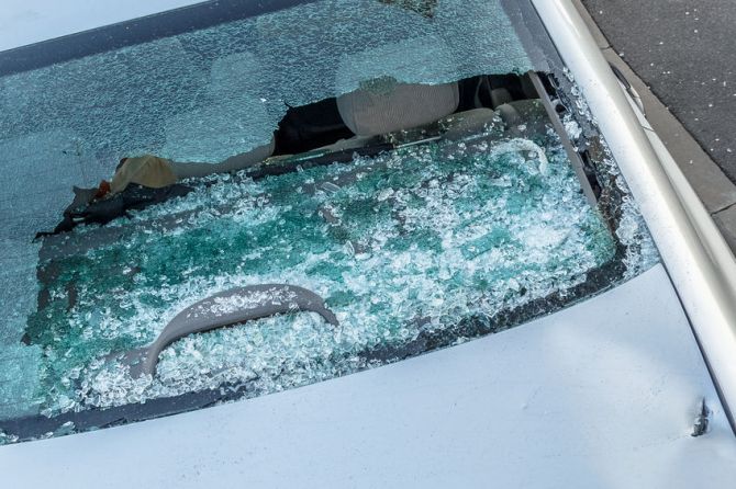 Read more about the article Bradford Auto Glass Replacement